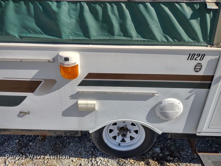 image for item DR8250 2011 Starcraft  pop-up camper