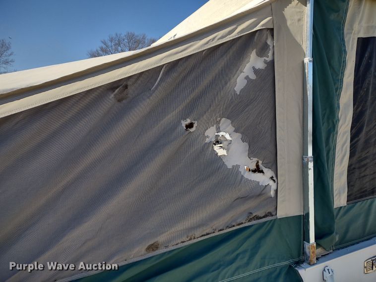 image for item DR8250 2011 Starcraft  pop-up camper