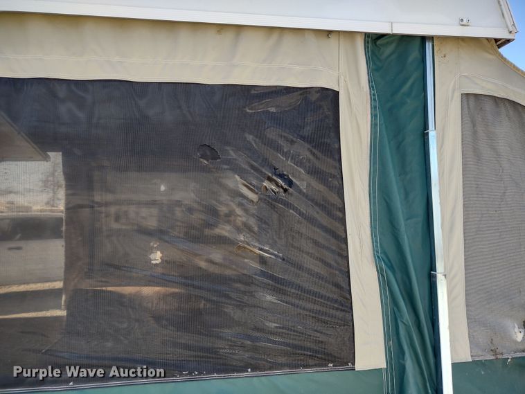 image for item DR8250 2011 Starcraft  pop-up camper