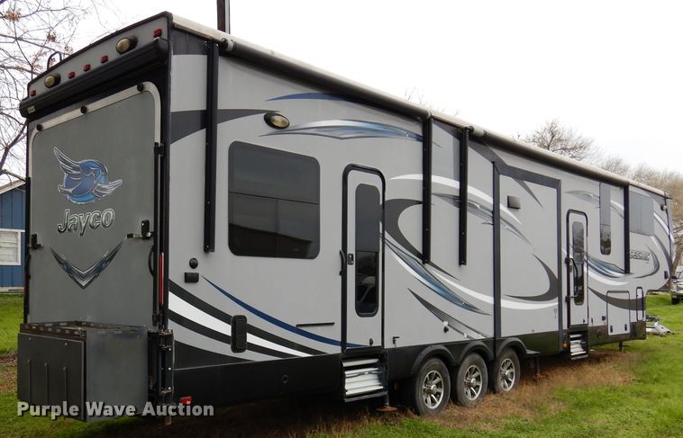 image for item HB9765 2016 Jayco Seismic  toy hauler camper