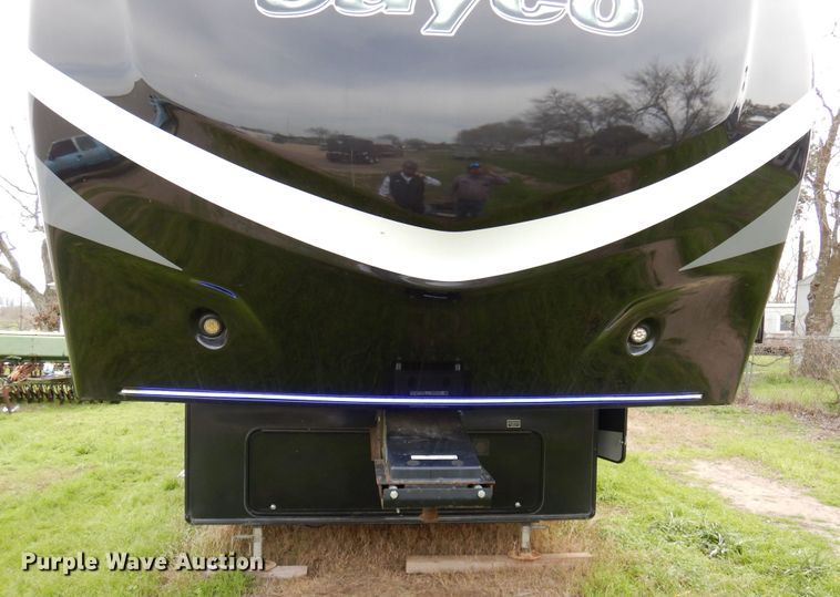 image for item HB9765 2016 Jayco Seismic  toy hauler camper