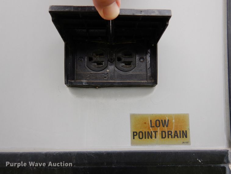 image for item HB9765 2016 Jayco Seismic  toy hauler camper