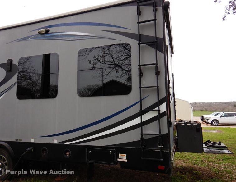 image for item HB9765 2016 Jayco Seismic  toy hauler camper