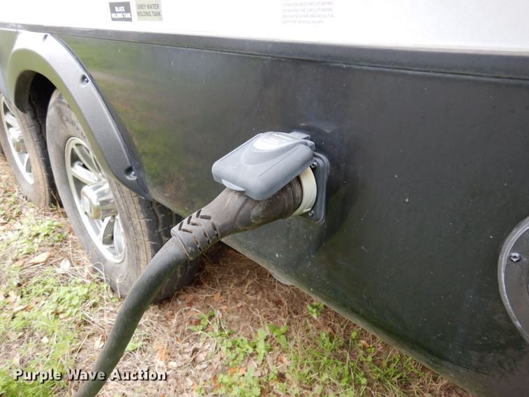 image for item HB9765 2016 Jayco Seismic  toy hauler camper