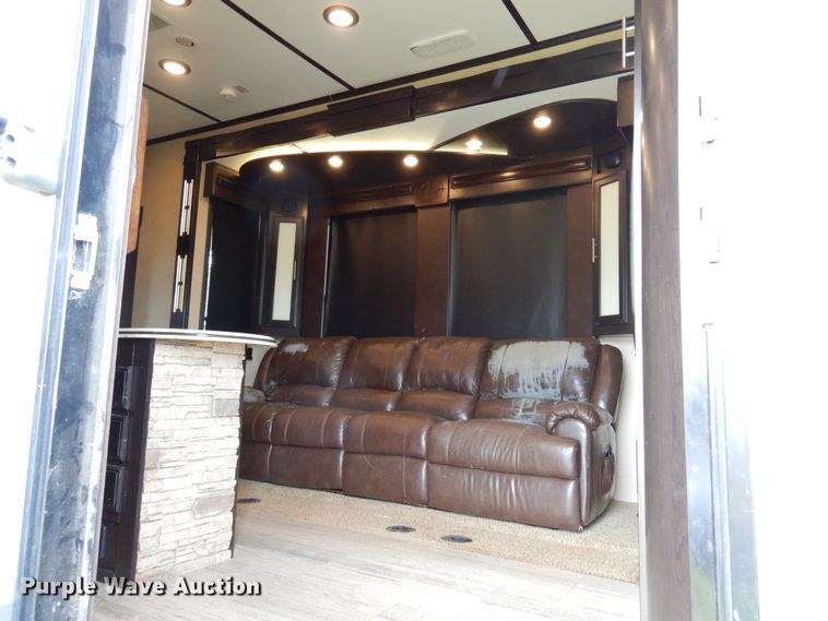 image for item HB9765 2016 Jayco Seismic  toy hauler camper