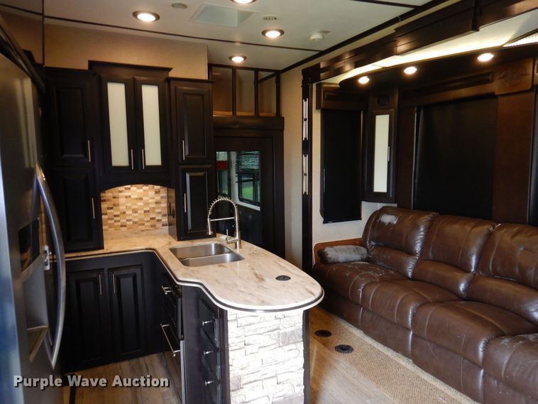 image for item HB9765 2016 Jayco Seismic  toy hauler camper