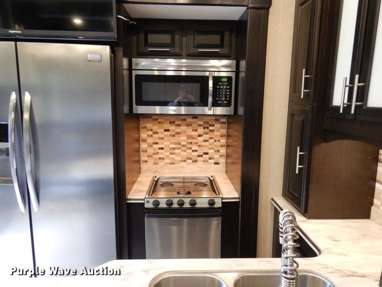 image for item HB9765 2016 Jayco Seismic  toy hauler camper