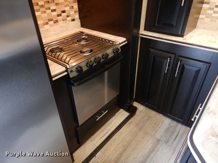 image for item HB9765 2016 Jayco Seismic  toy hauler camper