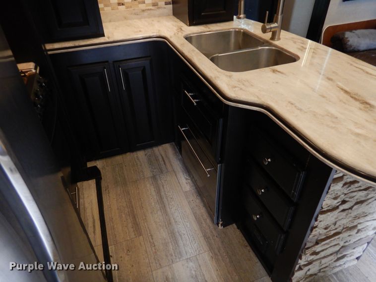 image for item HB9765 2016 Jayco Seismic  toy hauler camper