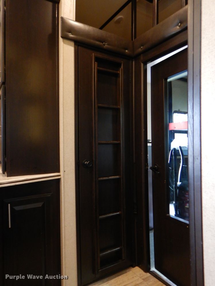 image for item HB9765 2016 Jayco Seismic  toy hauler camper