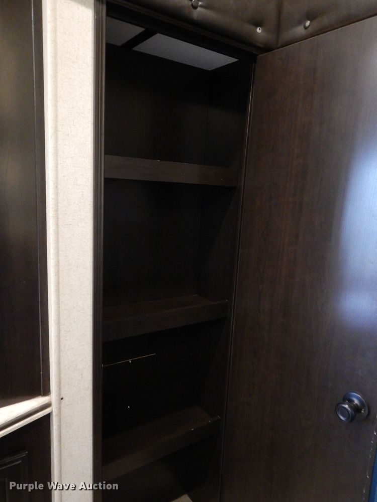 image for item HB9765 2016 Jayco Seismic  toy hauler camper