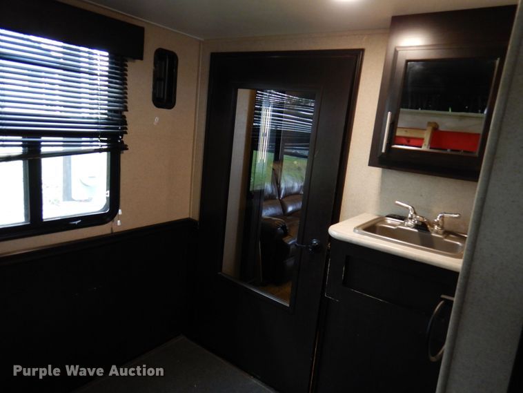 image for item HB9765 2016 Jayco Seismic  toy hauler camper