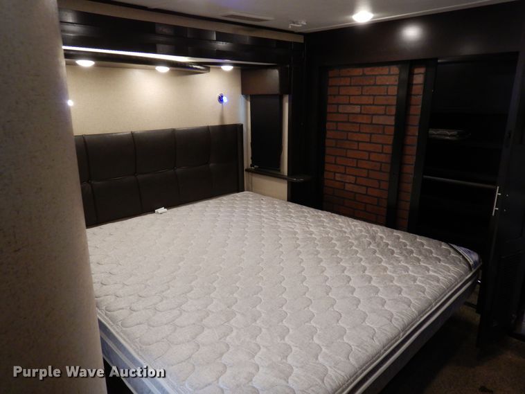 image for item HB9765 2016 Jayco Seismic  toy hauler camper