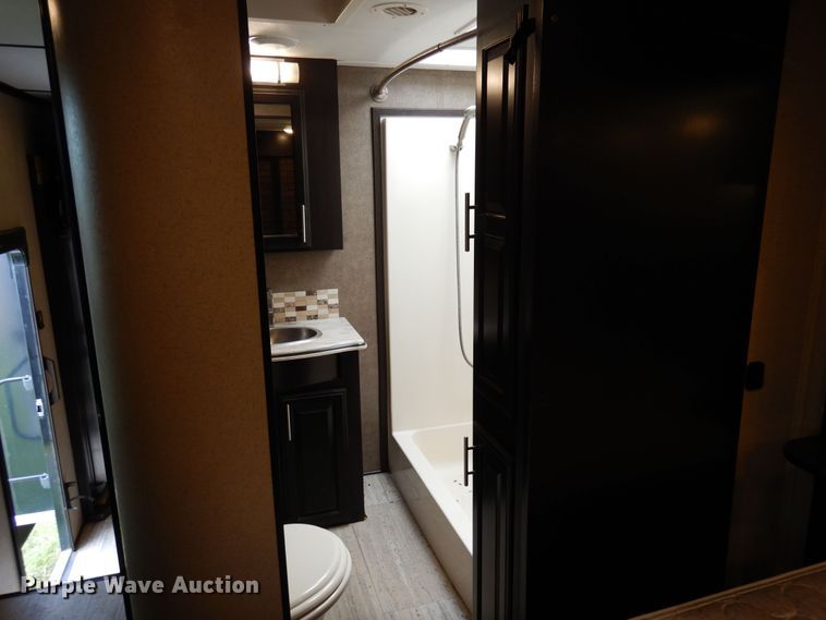 image for item HB9765 2016 Jayco Seismic  toy hauler camper