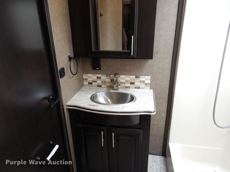 image for item HB9765 2016 Jayco Seismic  toy hauler camper