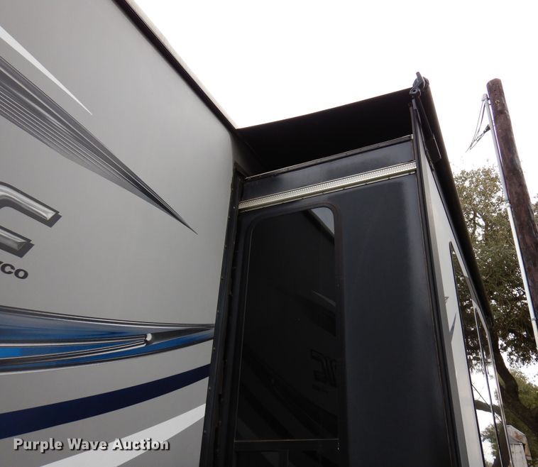 image for item HB9765 2016 Jayco Seismic  toy hauler camper