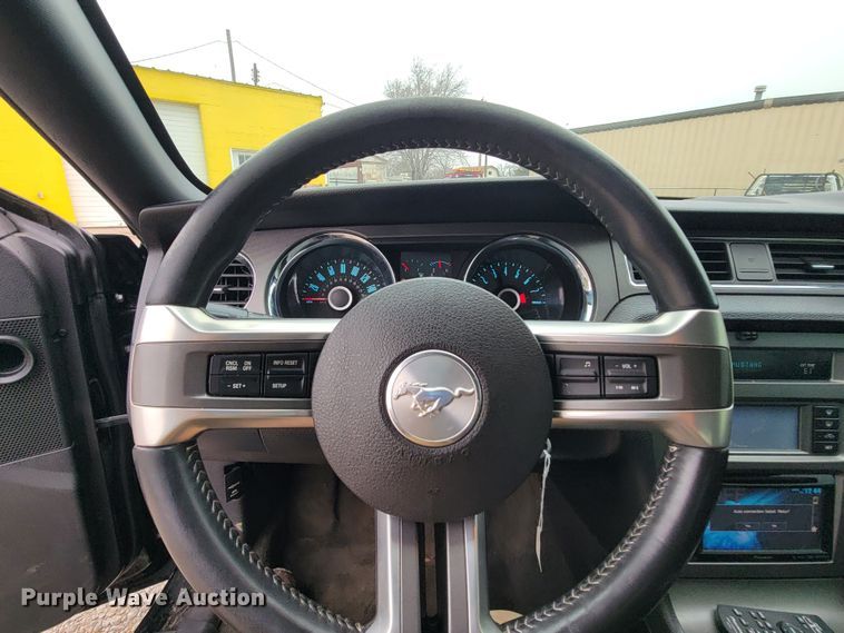 image for item HG9371 2014 Ford Mustang