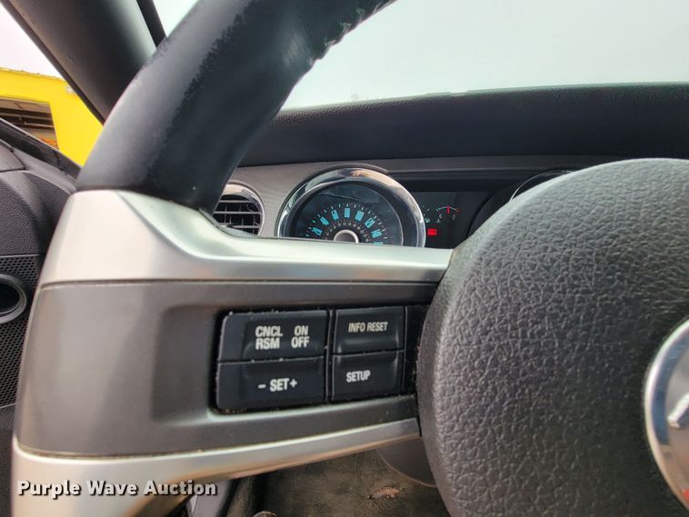 image for item HG9371 2014 Ford Mustang