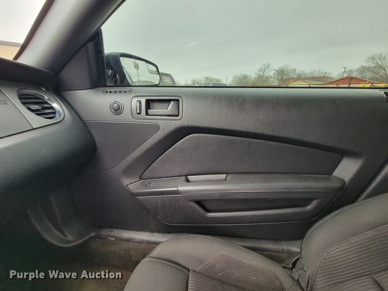 image for item HG9371 2014 Ford Mustang