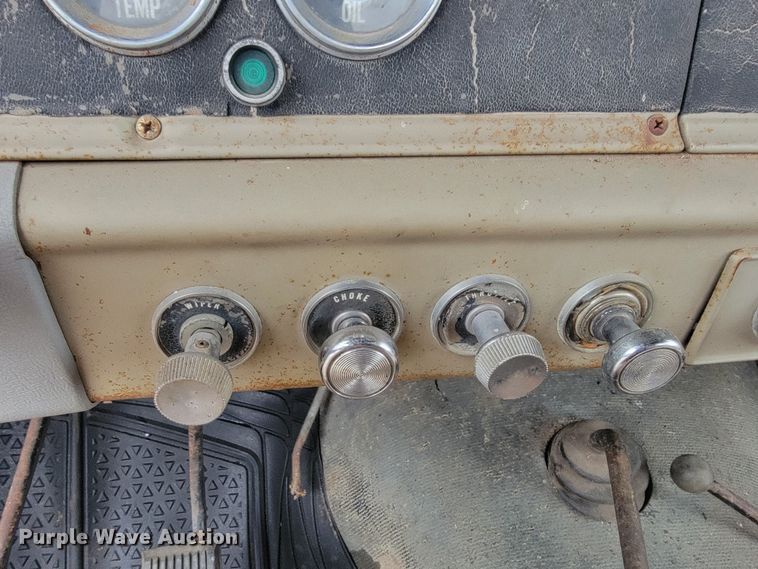 image for item HG9415 1967 International 1200B  pickup truck