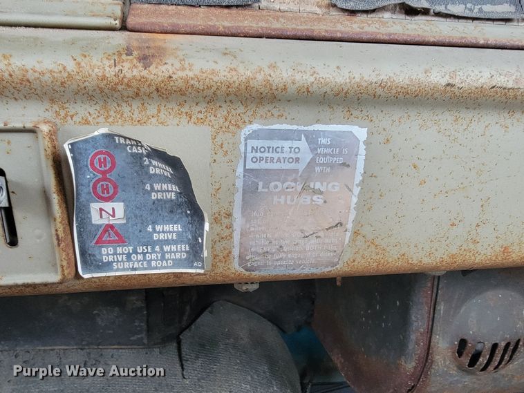 image for item HG9415 1967 International 1200B  pickup truck