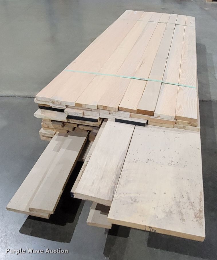 image for item HG9417 Approximately 350' of lumber