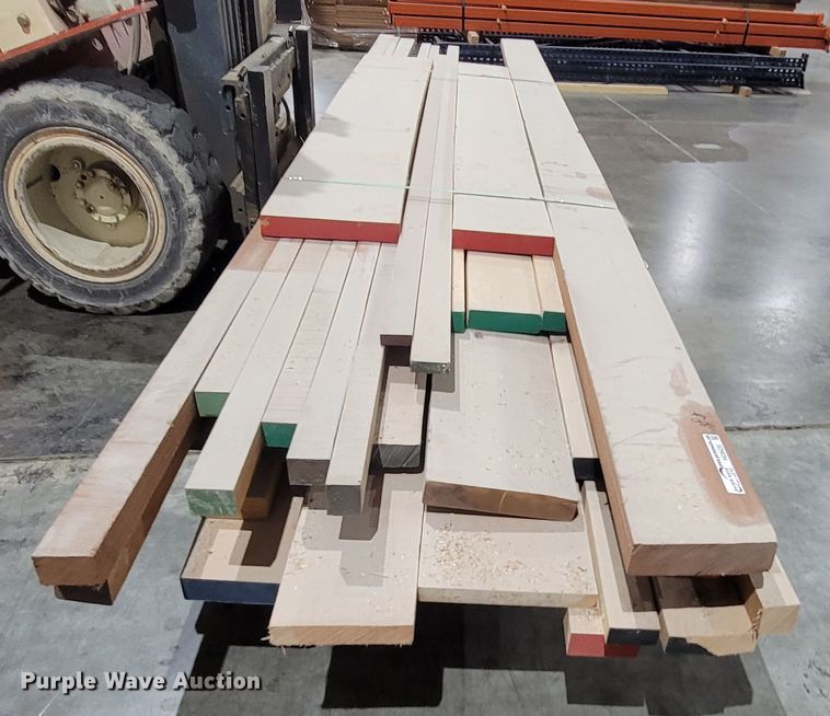 image for item HG9420 Approximately 380' of lumber