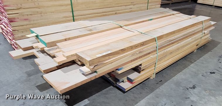 image for item HG9422 Approximately 465' of lumber