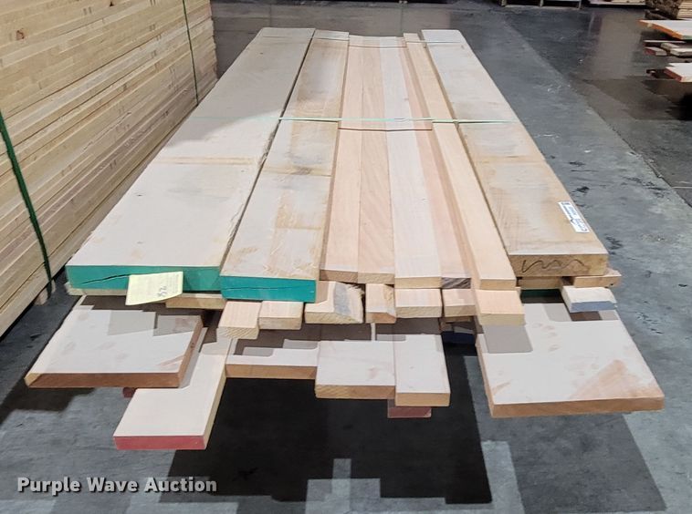 image for item HG9422 Approximately 465' of lumber