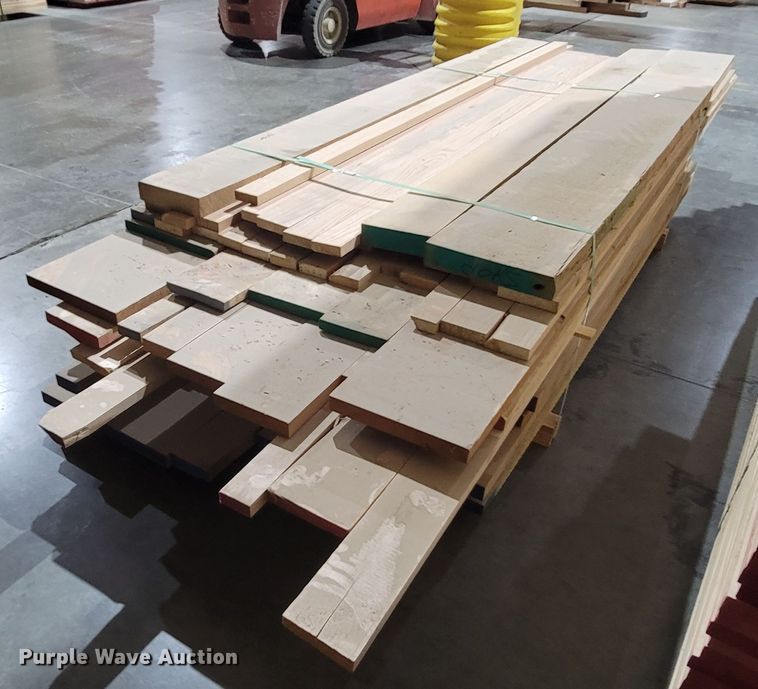 image for item HG9422 Approximately 465' of lumber