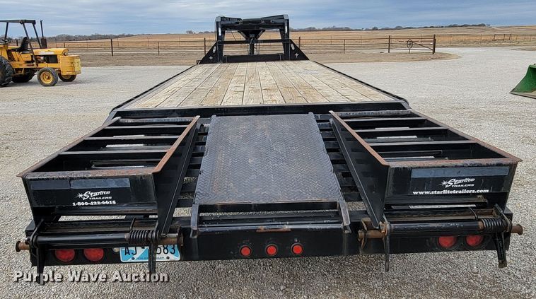 image for item HG9428 2014 Starlite AGNDV  equipment trailer