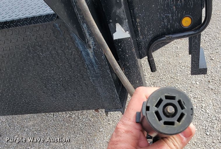 image for item HG9428 2014 Starlite AGNDV  equipment trailer