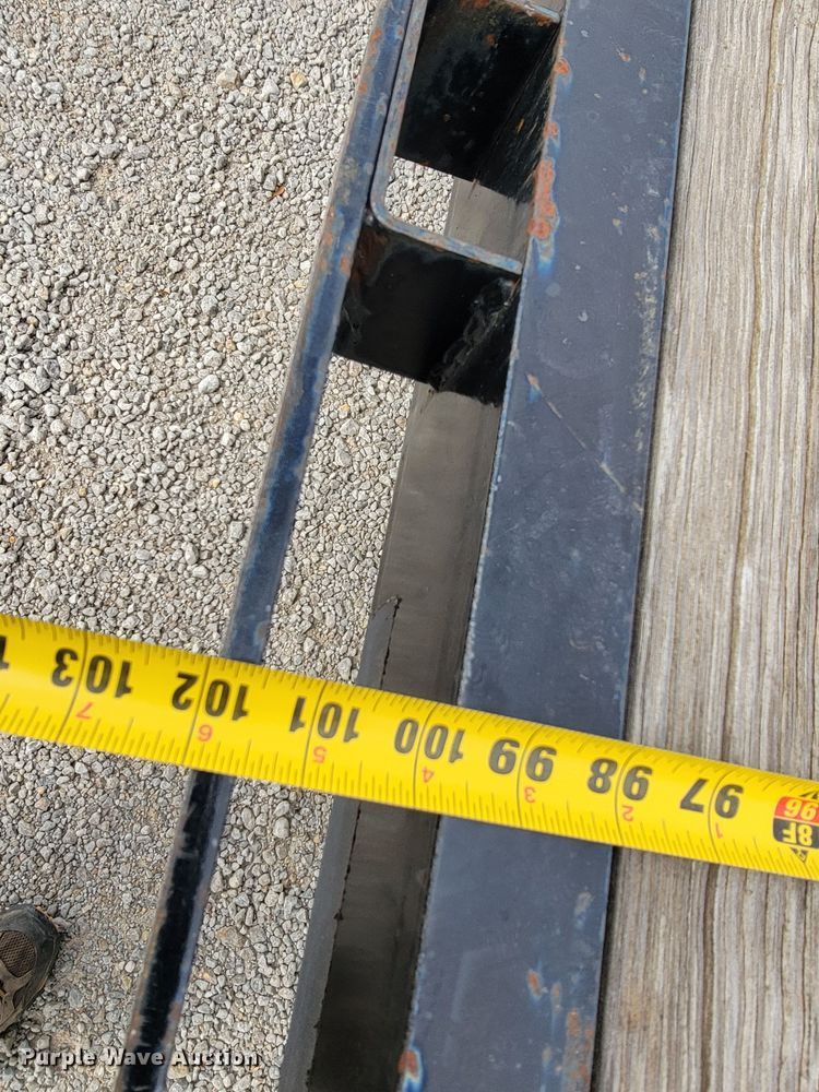 image for item HG9428 2014 Starlite AGNDV  equipment trailer