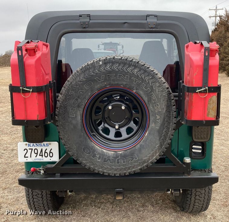 image for item HN9800 1985 Jeep CJ7  SUV