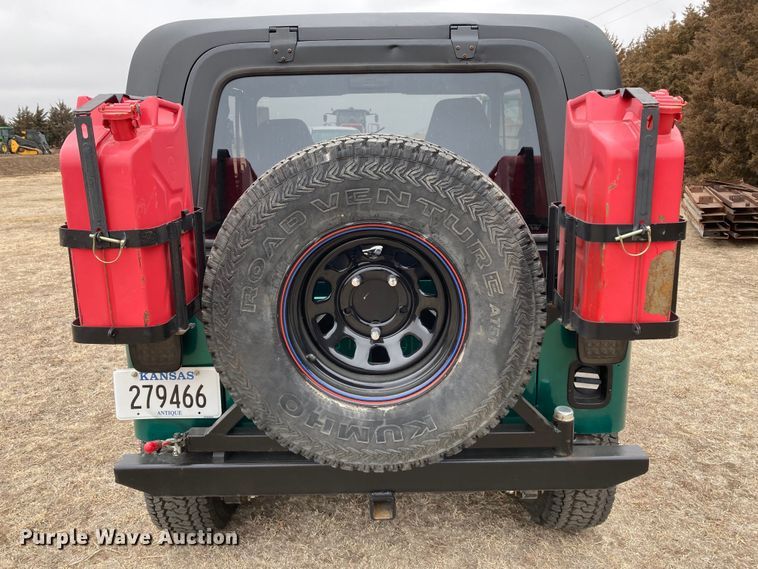 image for item HN9800 1985 Jeep CJ7  SUV