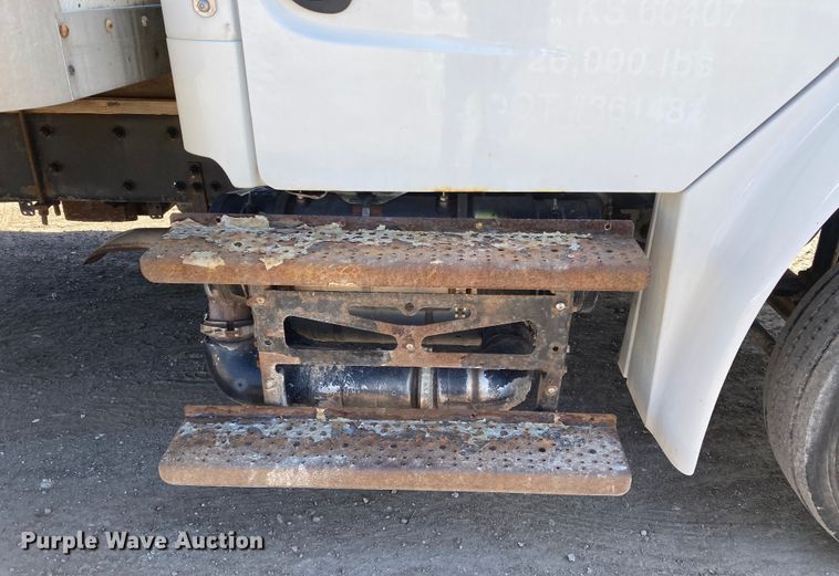 image for item HN9819 2016 Freightliner Business Class M2  box truck