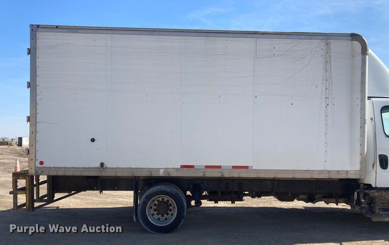image for item HN9819 2016 Freightliner Business Class M2  box truck