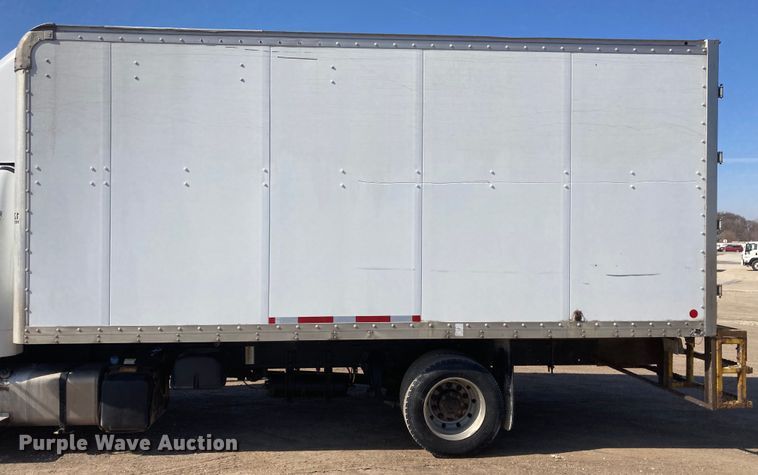 image for item HN9819 2016 Freightliner Business Class M2  box truck