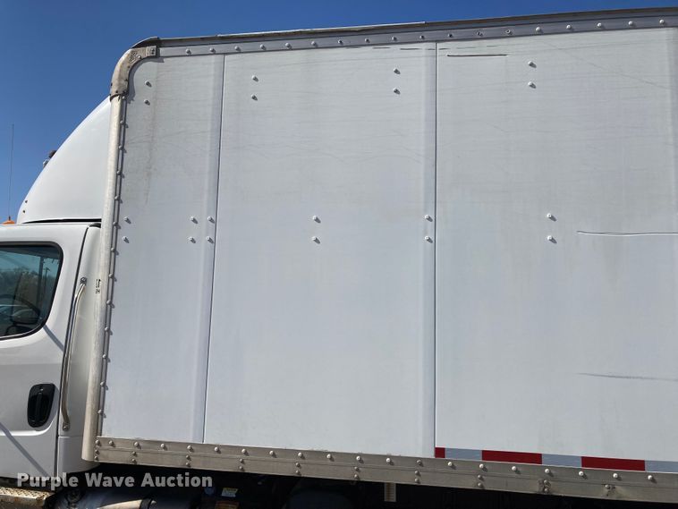 image for item HN9819 2016 Freightliner Business Class M2  box truck