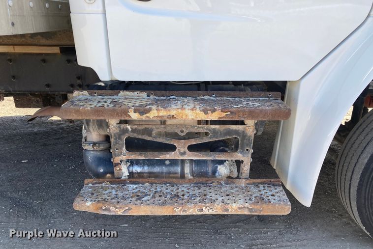 image for item HN9820 2016 Freightliner Business Class M2  box truck