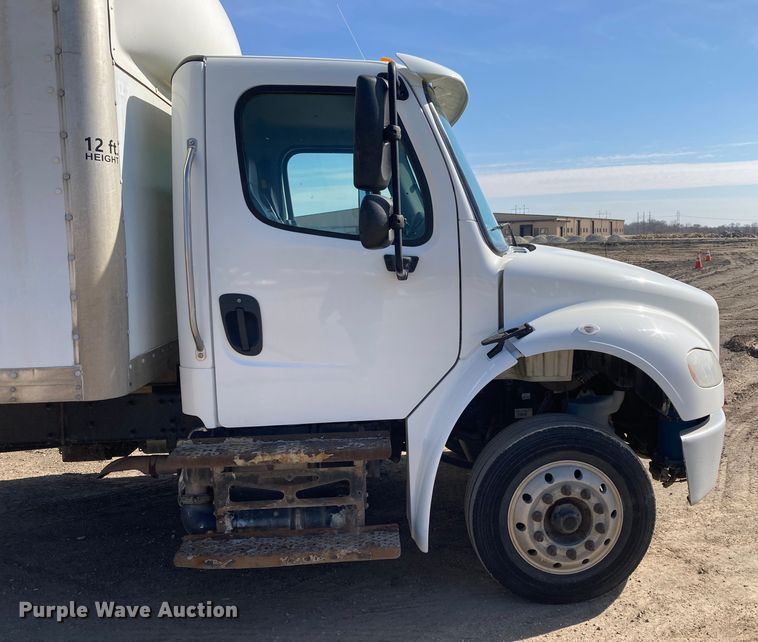 image for item HN9820 2016 Freightliner Business Class M2  box truck