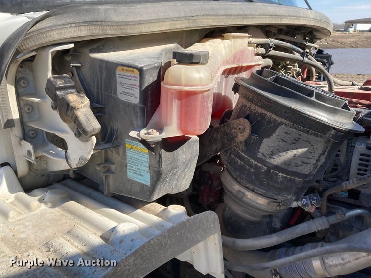 image for item HN9820 2016 Freightliner Business Class M2  box truck