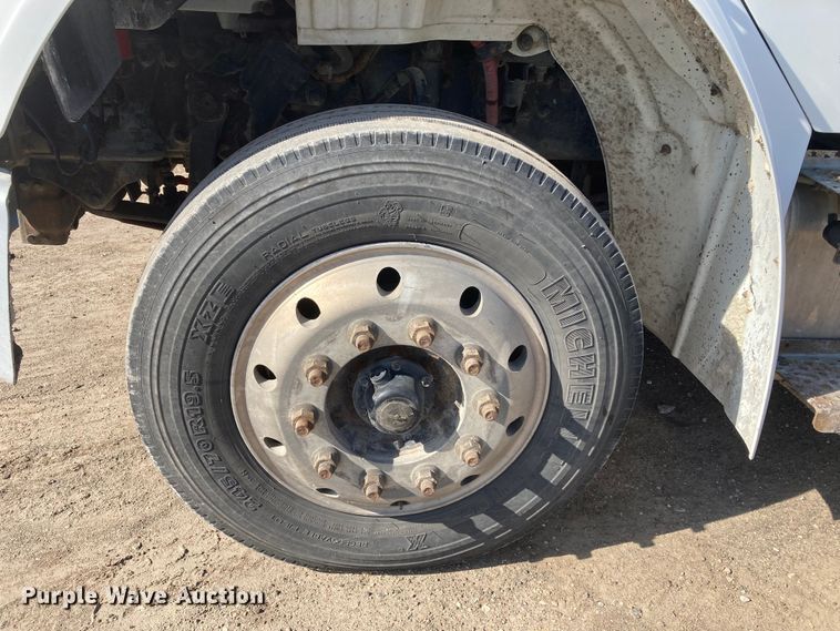 image for item HN9820 2016 Freightliner Business Class M2  box truck