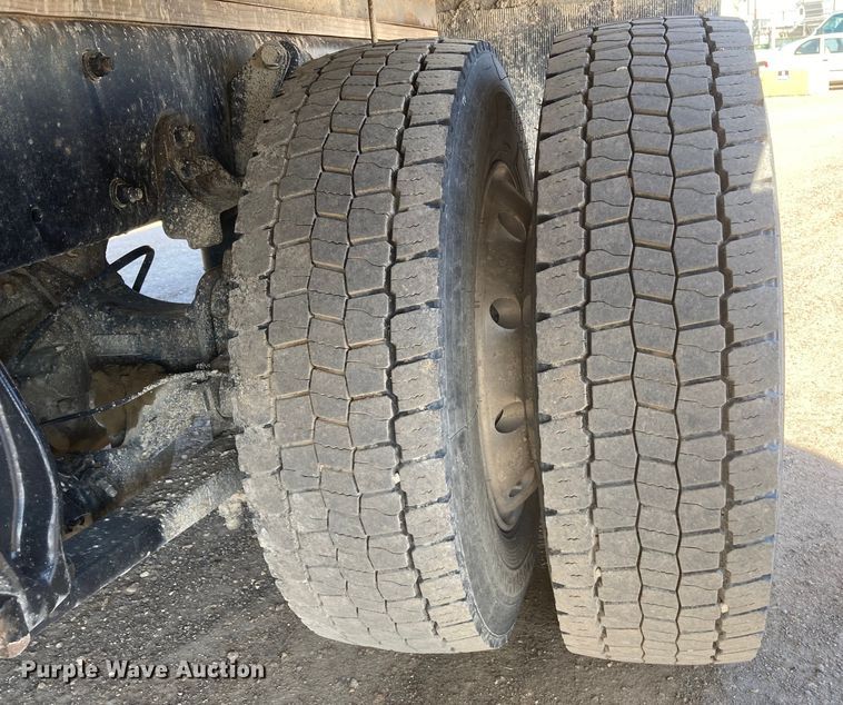 image for item HN9820 2016 Freightliner Business Class M2  box truck