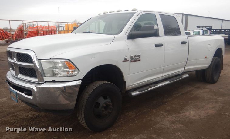 image for item HU9465 2016 Dodge Ram 3500HD  Crew Cab pickup truck