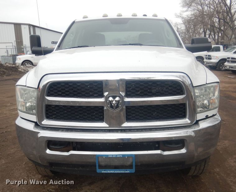 image for item HU9465 2016 Dodge Ram 3500HD  Crew Cab pickup truck