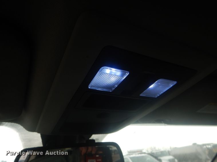 image for item HU9465 2016 Dodge Ram 3500HD  Crew Cab pickup truck