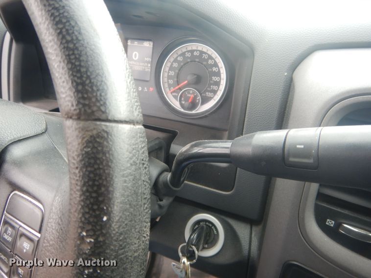 image for item HU9465 2016 Dodge Ram 3500HD  Crew Cab pickup truck