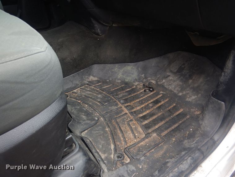 image for item HU9465 2016 Dodge Ram 3500HD  Crew Cab pickup truck