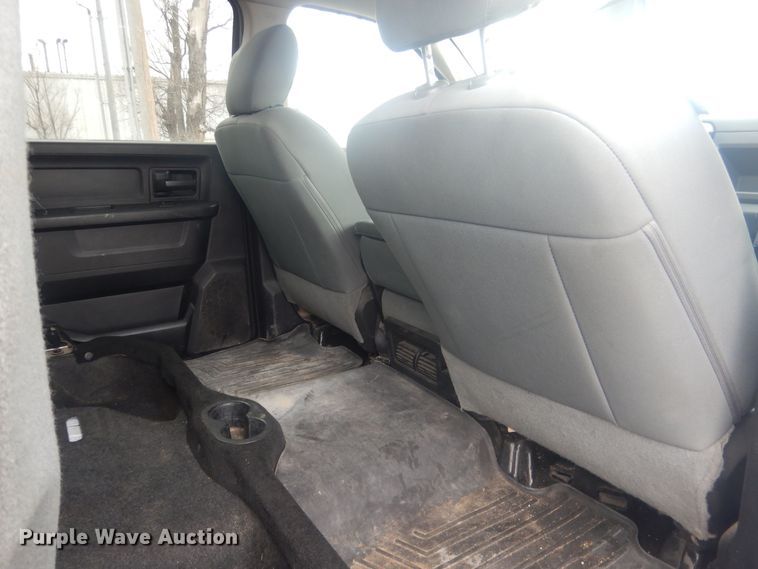 image for item HU9465 2016 Dodge Ram 3500HD  Crew Cab pickup truck